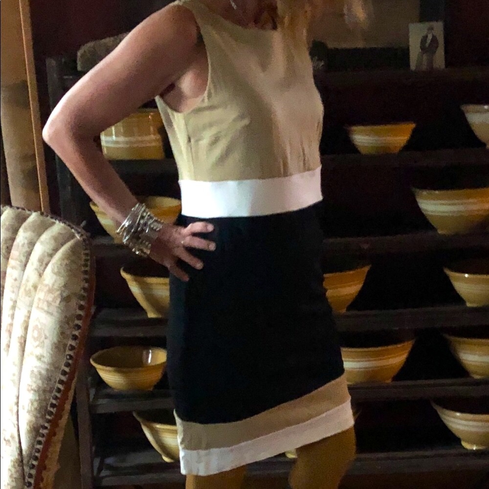 🍀VINCE CAMUTO color block dress
